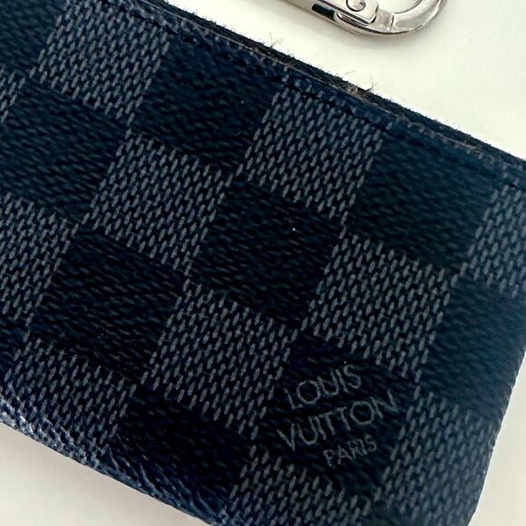 Authentic Louis Vuitton Graphite Key Pouch | new never used | 100% authentic - Picture 1 of 13